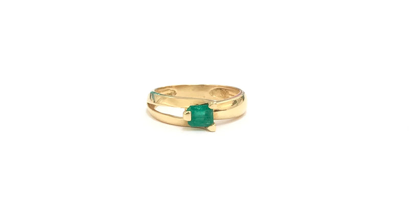 Women’s Emerald Ring 18k