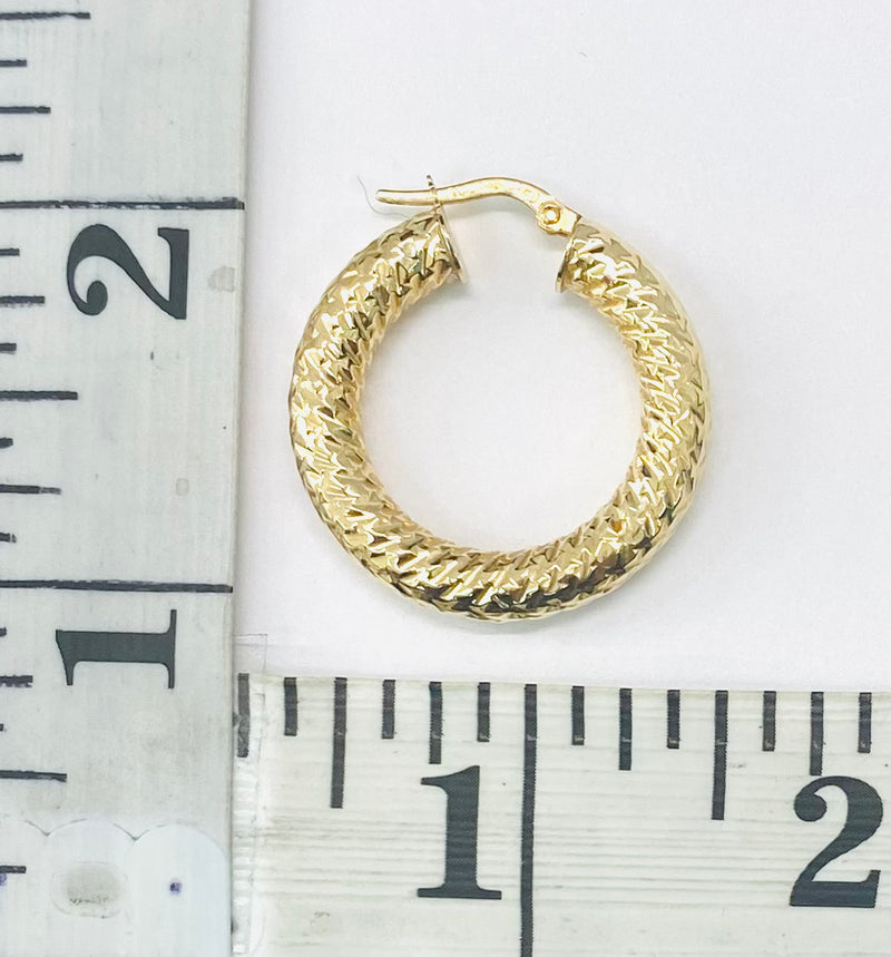 WOMEN’S HOOPS 14k.